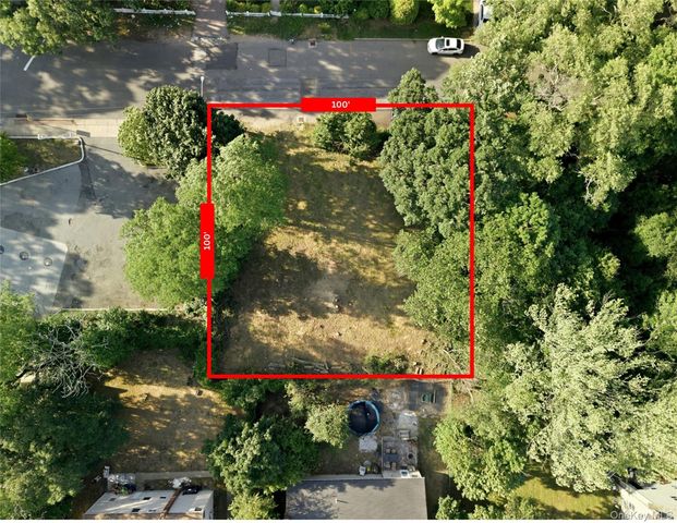 8 State Avenue, Wyandanch, NY 11798
