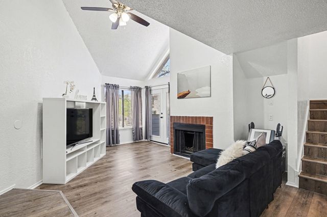 2304 Balsam Drive E203, Arlington, TX 76006