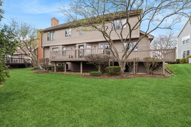 1204 Kristin Drive, Libertyville, IL 60048