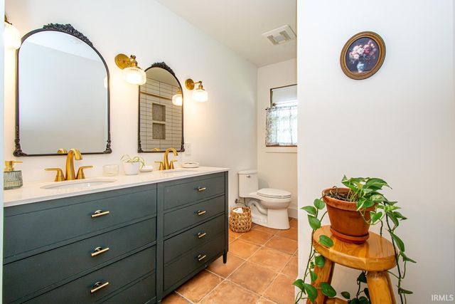 4410 E Etter Drive, Bloomington, IN 47408