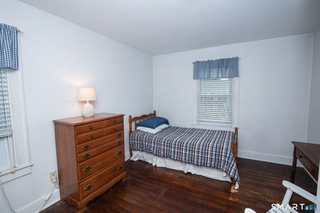 220 High Street, Wallingford, CT 06492