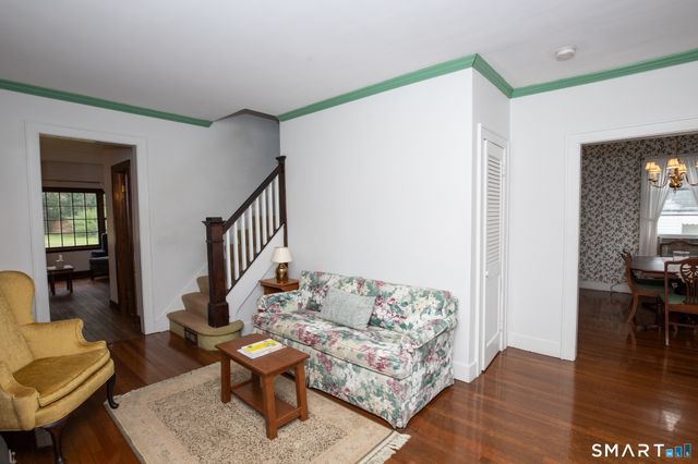 220 High Street, Wallingford, CT 06492