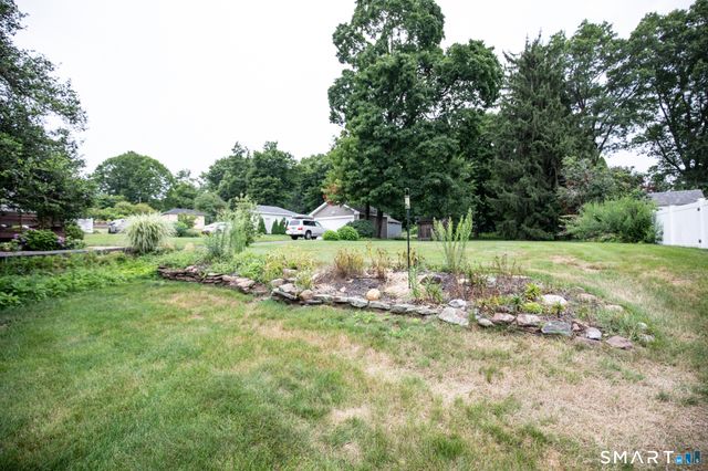 220 High Street, Wallingford, CT 06492