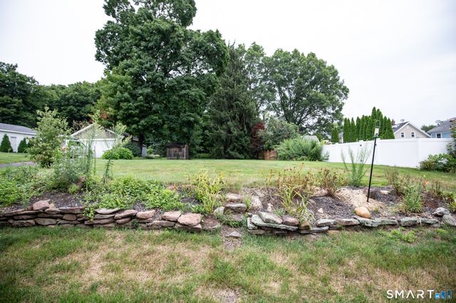 220 High Street, Wallingford, CT 06492