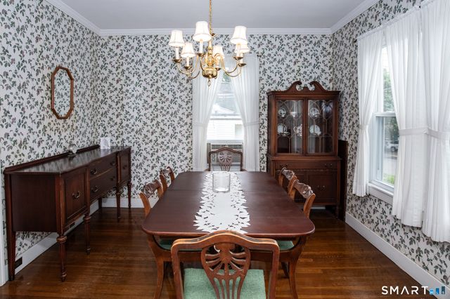 220 High Street, Wallingford, CT 06492