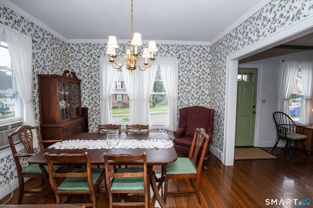 220 High Street, Wallingford, CT 06492
