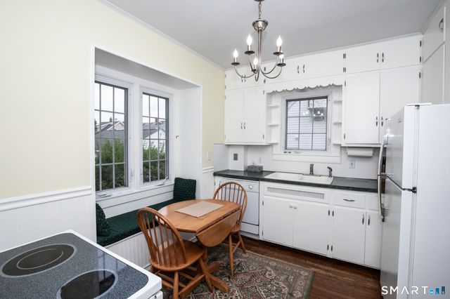 220 High Street, Wallingford, CT 06492