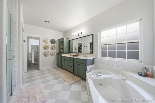 4629 S 179th East Avenue, Tulsa, OK 74134