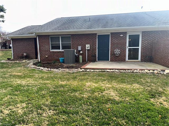 2033 N Main Street A, Mount Airy, NC 27030