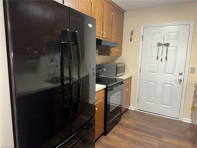 2033 N Main Street A, Mount Airy, NC 27030