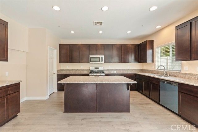 35135 Sorrel, Lake Elsinore, CA 92532