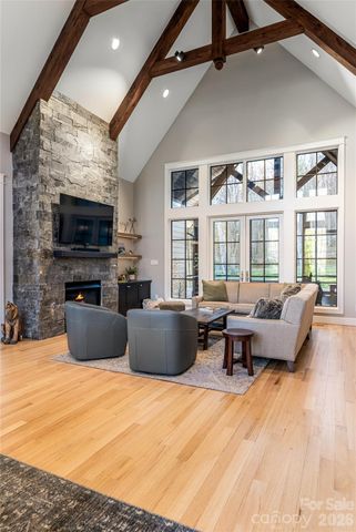 450 Barrington Drive, Asheville, NC 28803