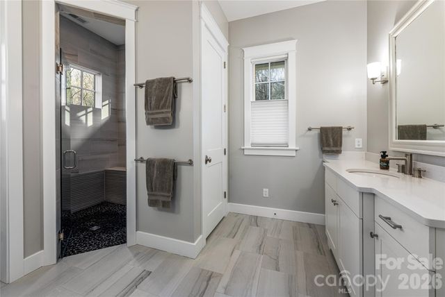 450 Barrington Drive, Asheville, NC 28803
