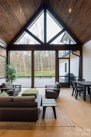 450 Barrington Drive, Asheville, NC 28803