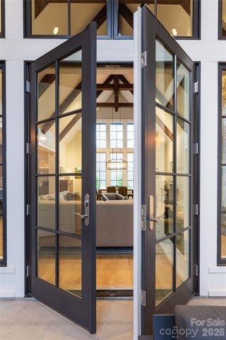 450 Barrington Drive, Asheville, NC 28803