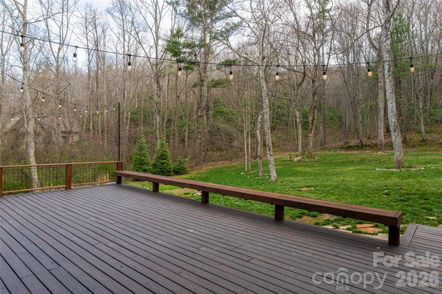 450 Barrington Drive, Asheville, NC 28803