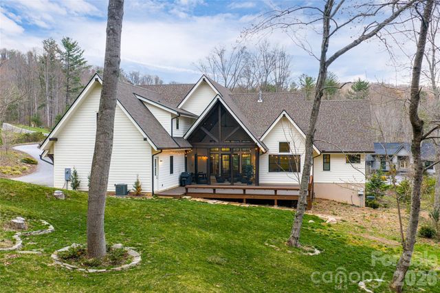 450 Barrington Drive, Asheville, NC 28803