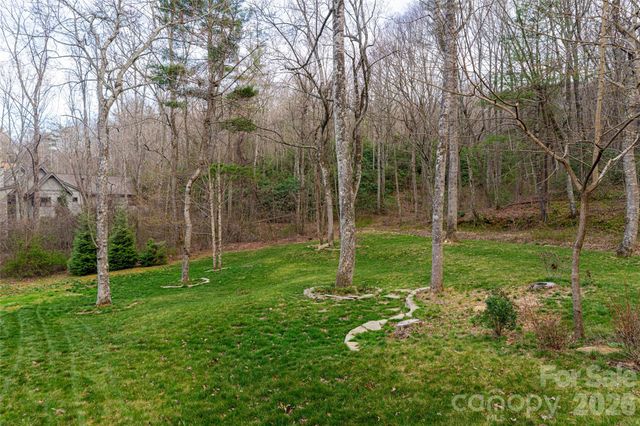 450 Barrington Drive, Asheville, NC 28803