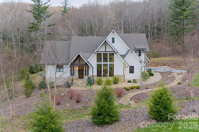 450 Barrington Drive, Asheville, NC 28803