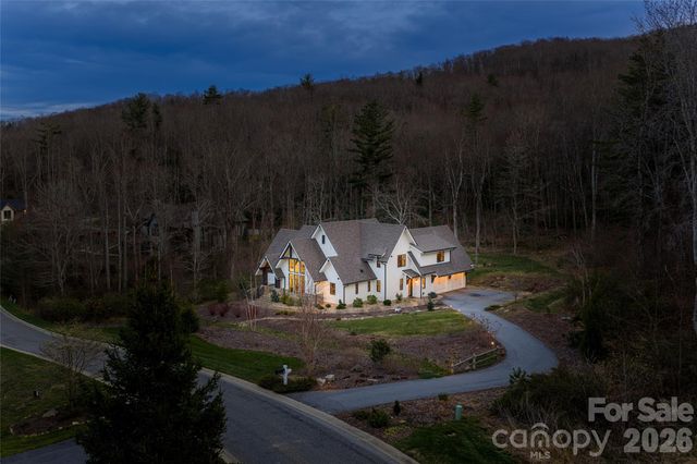 450 Barrington Drive, Asheville, NC 28803