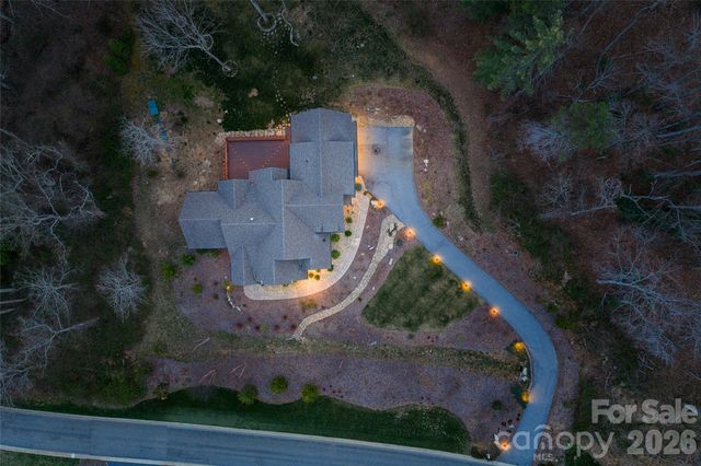 450 Barrington Drive, Asheville, NC 28803