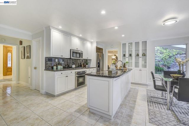 796 Posada Way, Fremont, CA 94536