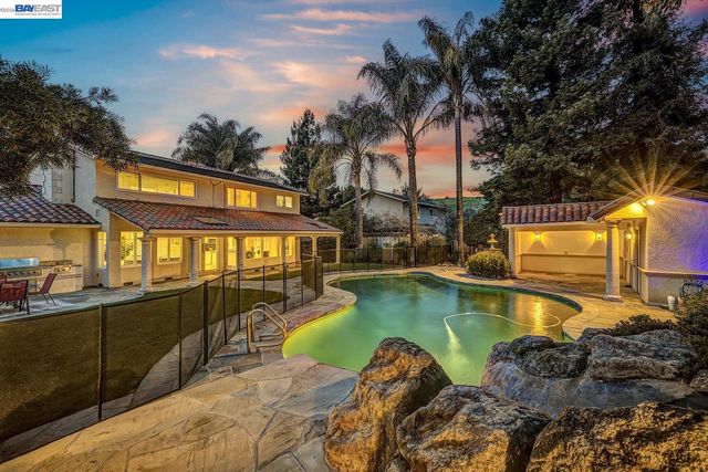 796 Posada Way, Fremont, CA 94536