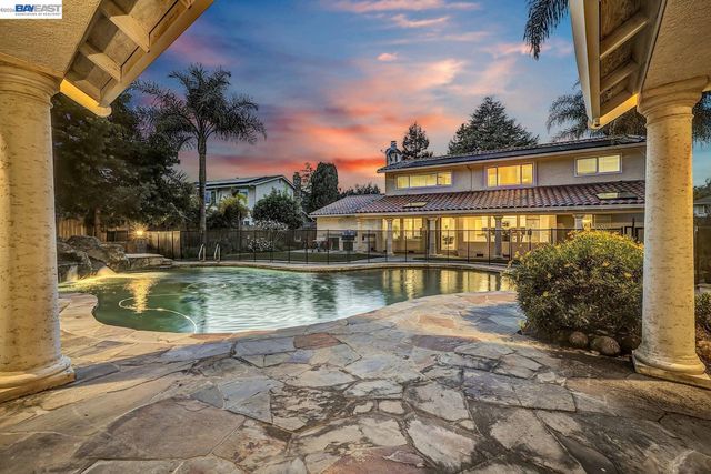 796 Posada Way, Fremont, CA 94536