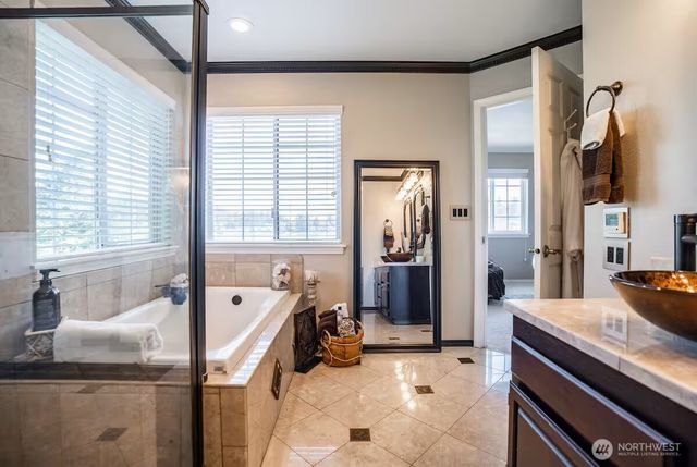 32 Lake Louise Drive SW, Lakewood, WA 98498