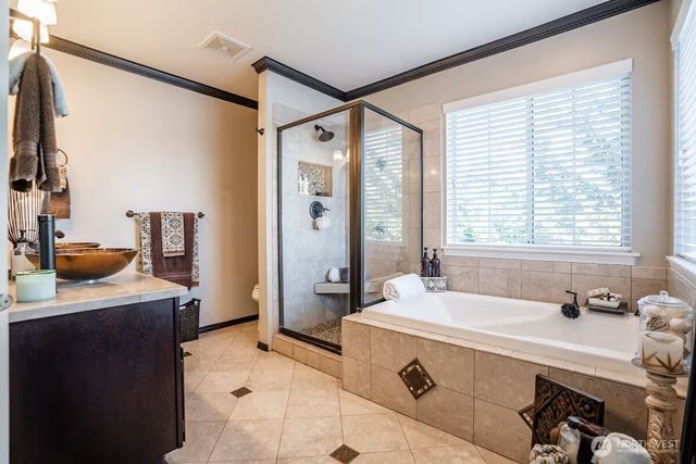 32 Lake Louise Drive SW, Lakewood, WA 98498