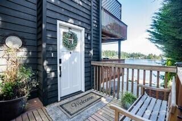 32 Lake Louise Drive SW, Lakewood, WA 98498