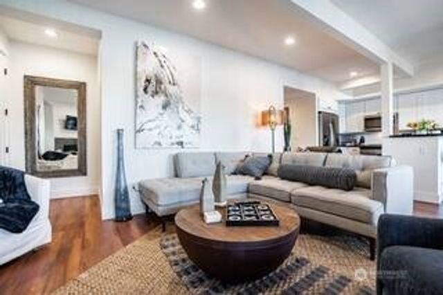 32 Lake Louise Drive SW, Lakewood, WA 98498