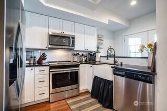 32 Lake Louise Drive SW, Lakewood, WA 98498