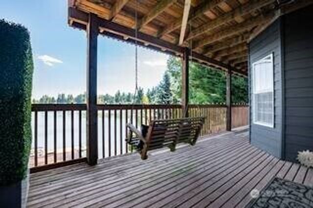 32 Lake Louise Drive SW, Lakewood, WA 98498