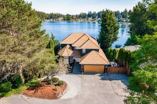 32 Lake Louise Drive SW, Lakewood, WA 98498