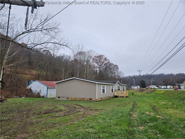 4452 Sandhill Road, Point Pleasant, WV 25550
