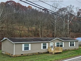 4452 Sandhill Road, Point Pleasant, WV 25550