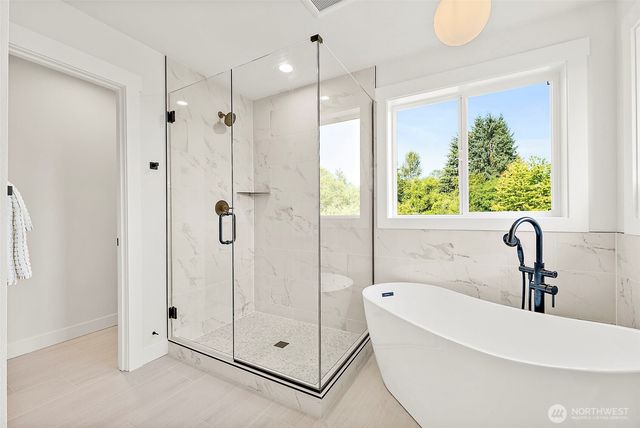 1238 9th Street SW, Puyallup, WA 98371