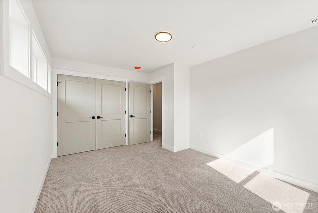 1238 9th Street SW, Puyallup, WA 98371