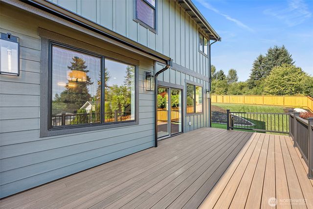 1238 9th Street SW, Puyallup, WA 98371