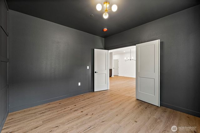 1238 9th Street SW, Puyallup, WA 98371