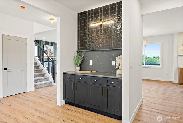 1238 9th Street SW, Puyallup, WA 98371