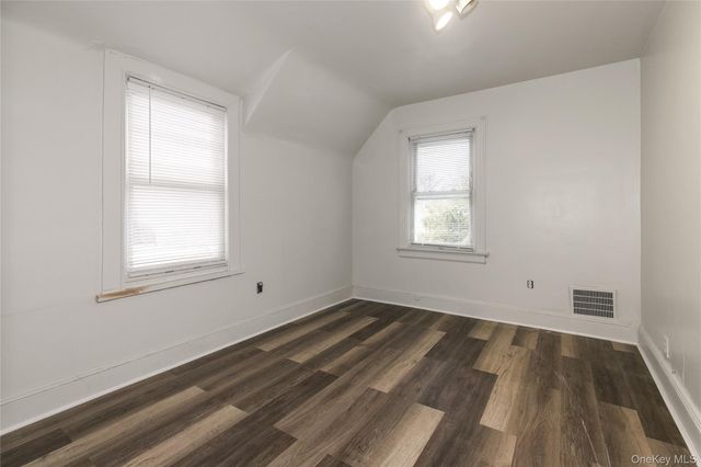 15 Clyde Avenue, Hempstead, NY 11550