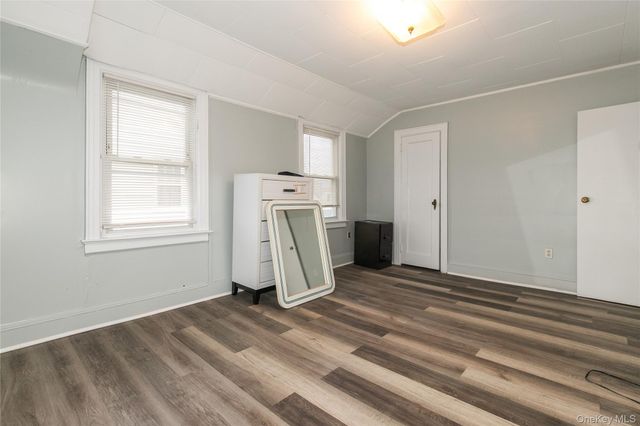 15 Clyde Avenue, Hempstead, NY 11550