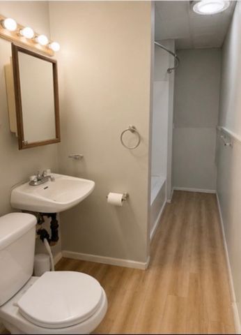 73 Moore Ave 3, Worcester, MA 01602