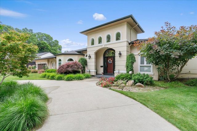 415 Curwood Drive, Owosso, MI 48867