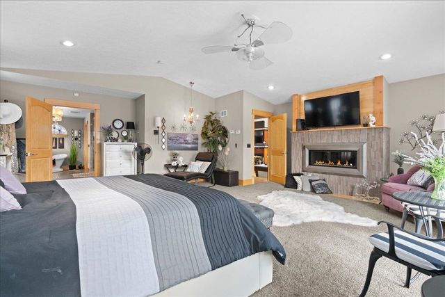 415 Curwood Drive, Owosso, MI 48867
