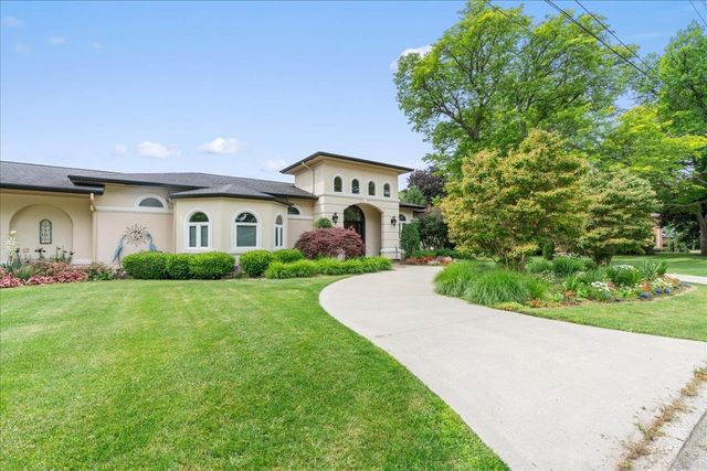 415 Curwood Drive, Owosso, MI 48867