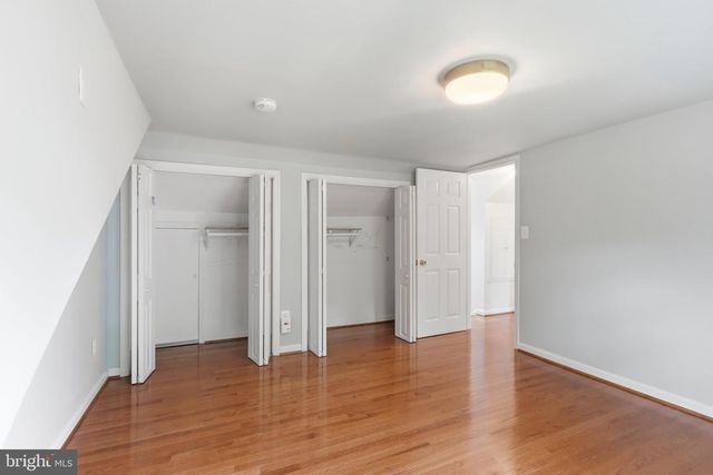 1805 S NELSON ST, Arlington, VA 22204