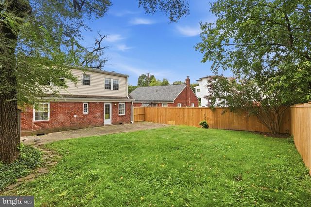 1805 S NELSON ST, Arlington, VA 22204